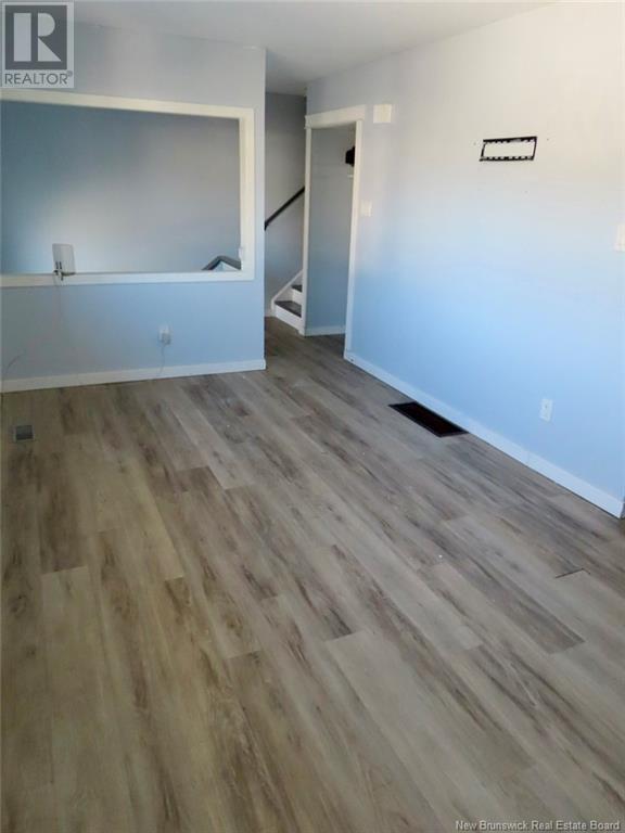 Property at 404 Tartan Street image 3