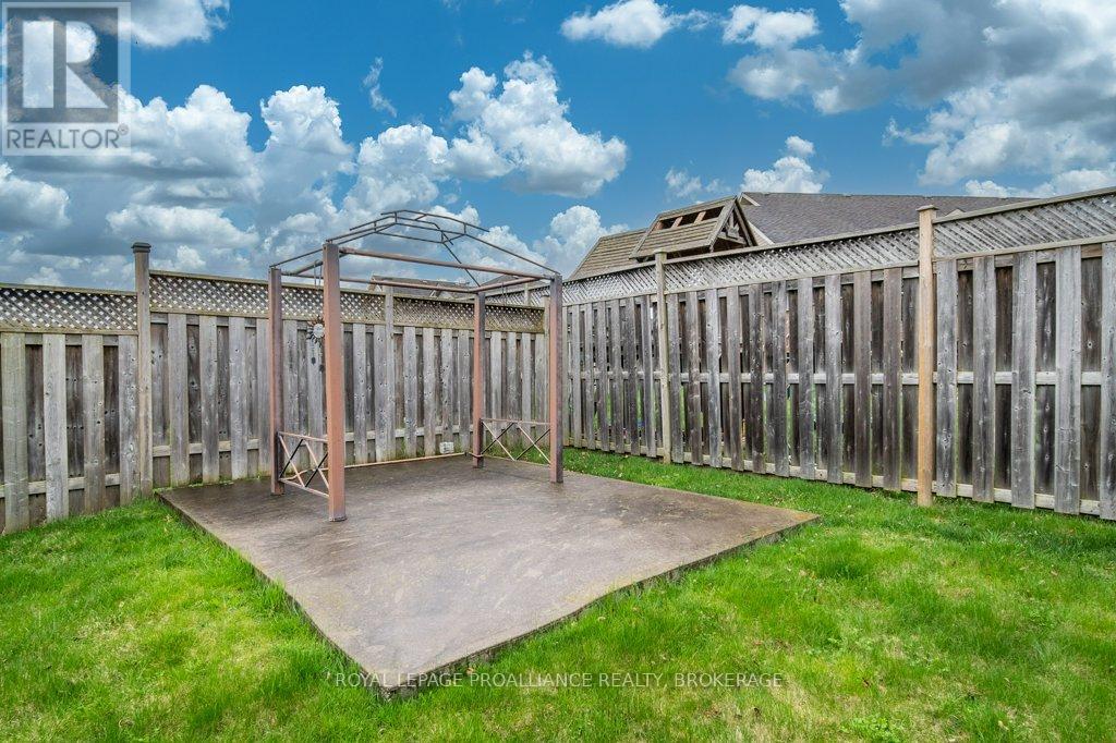 318 Boxwood Street, Kingston, Ontario  K7M 0B3 - Photo 40 - X12129595
