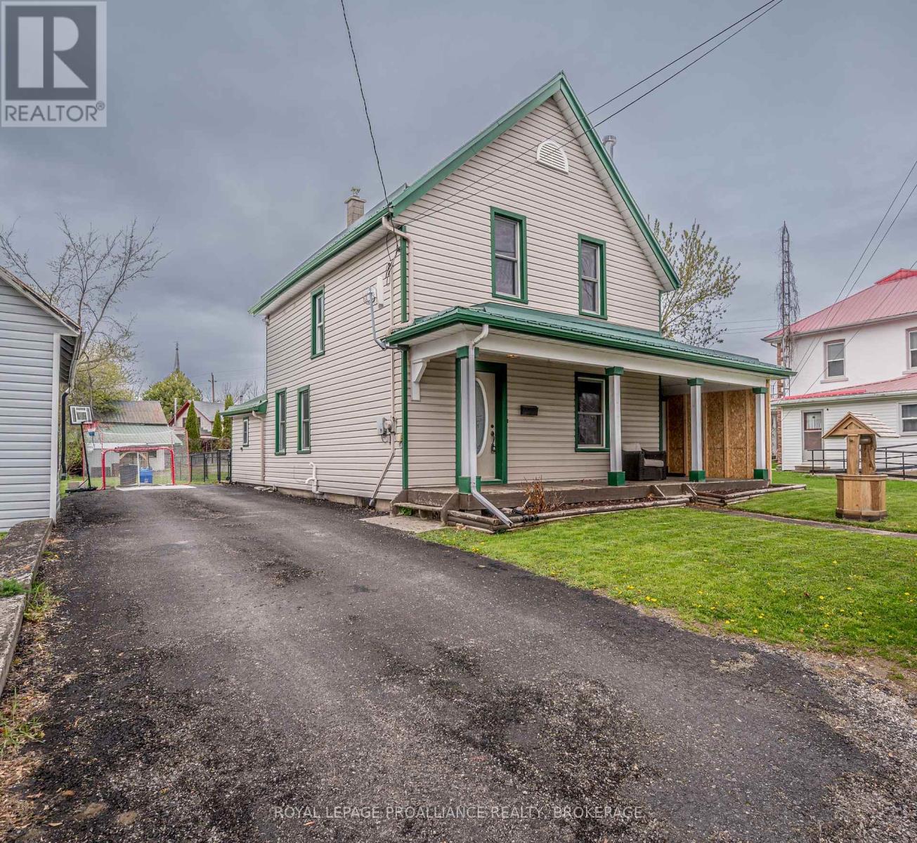 4089 PERTH ROAD, Frontenac, Ontario