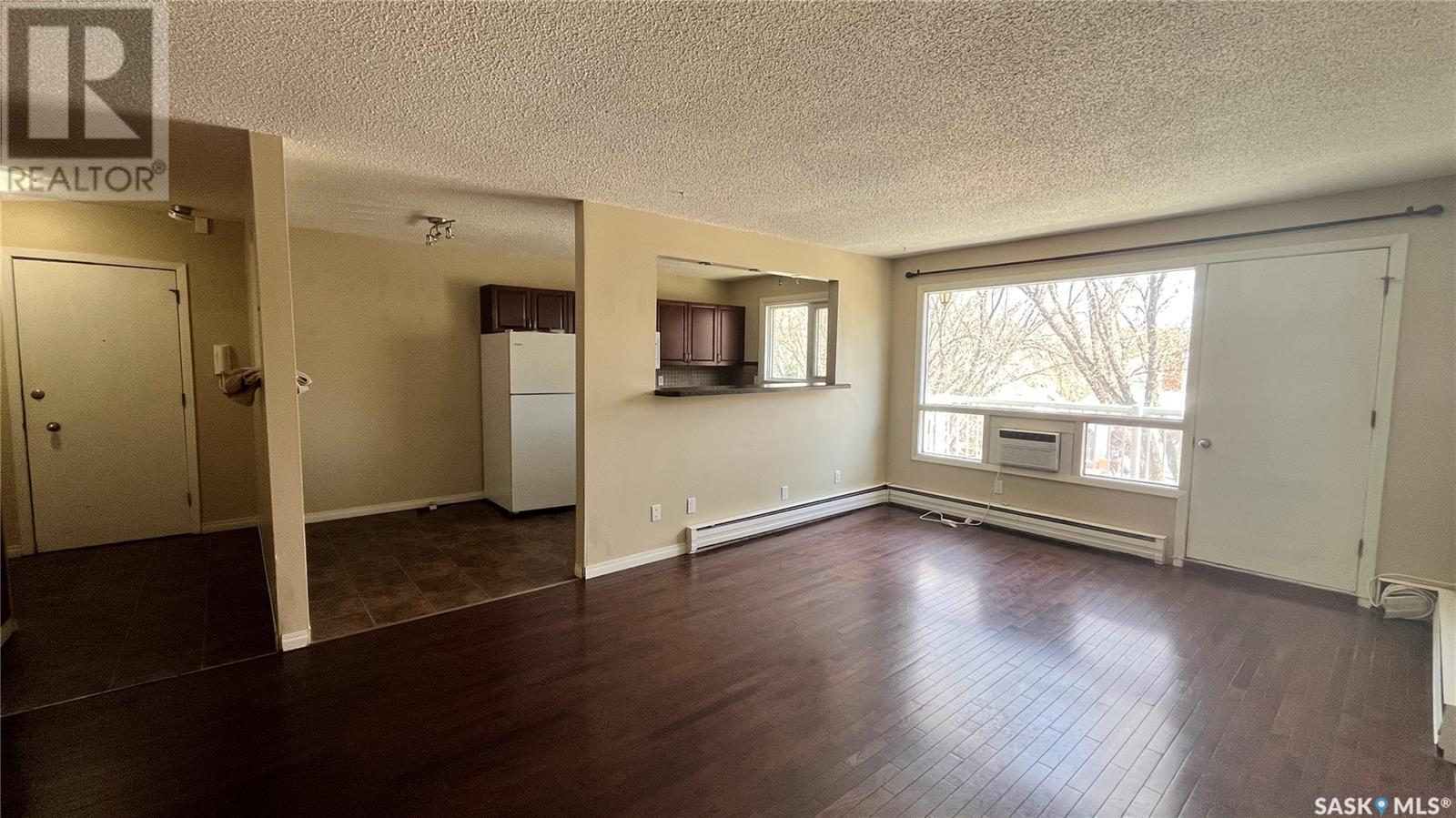 Property at 19 38 Spence STREET image 3