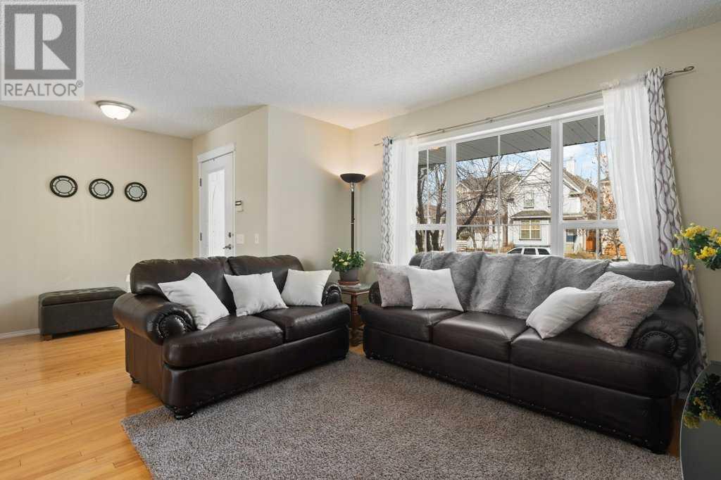 Property at 117 Prestwick Avenue SE image 5
