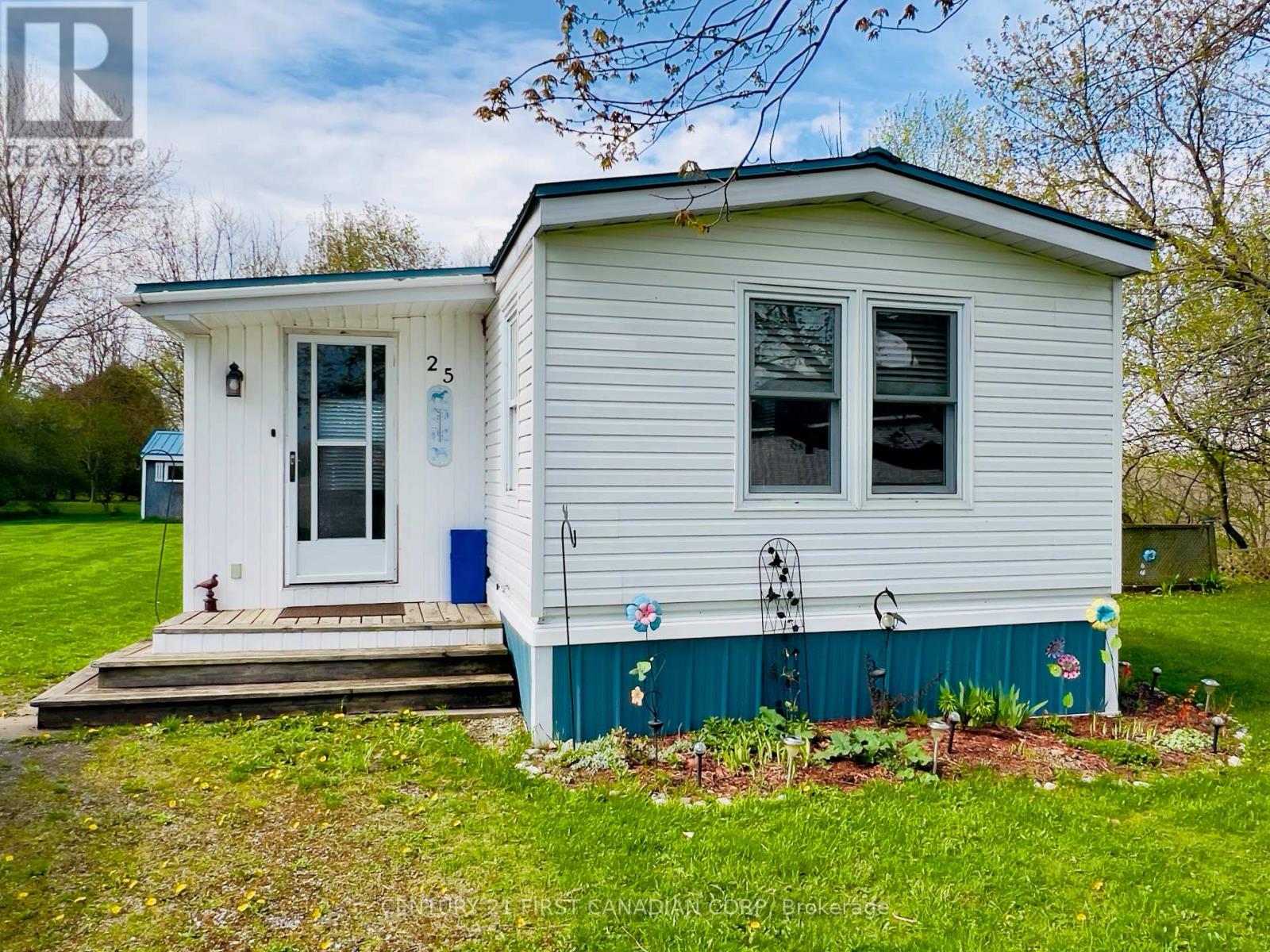 25 - 4899 Plank Line, Bayham (Port Burwell), Ontario  N0J 1T0 - Photo 1 - X12129642