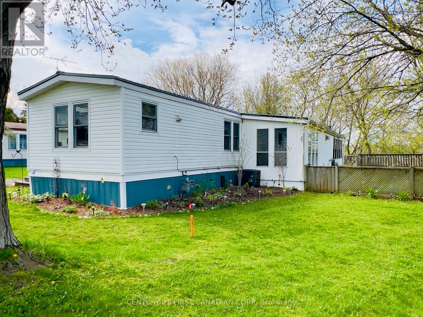 25 - 4899 Plank Line, Bayham (Port Burwell), Ontario  N0J 1T0 - Photo 4 - X12129642