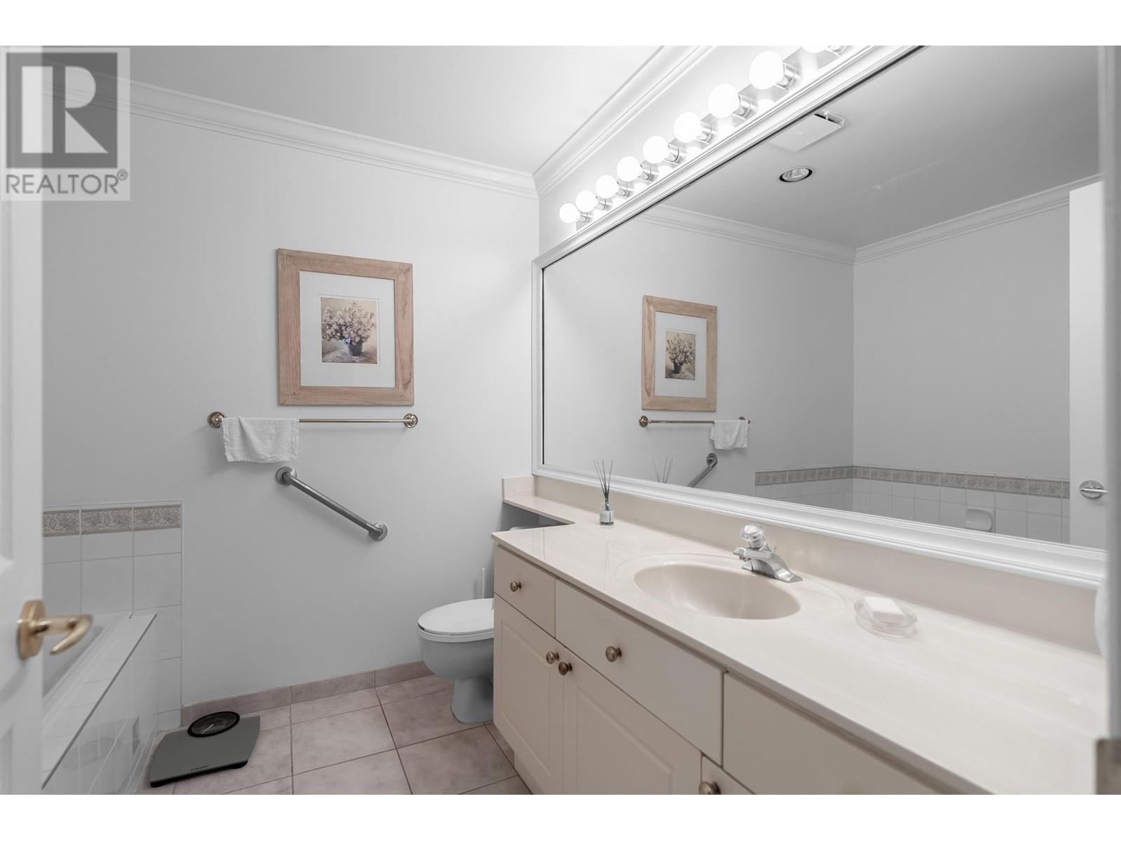 101 160 W Keith Road, North Vancouver, British Columbia  V7M 3M2 - Photo 17 - R2974978