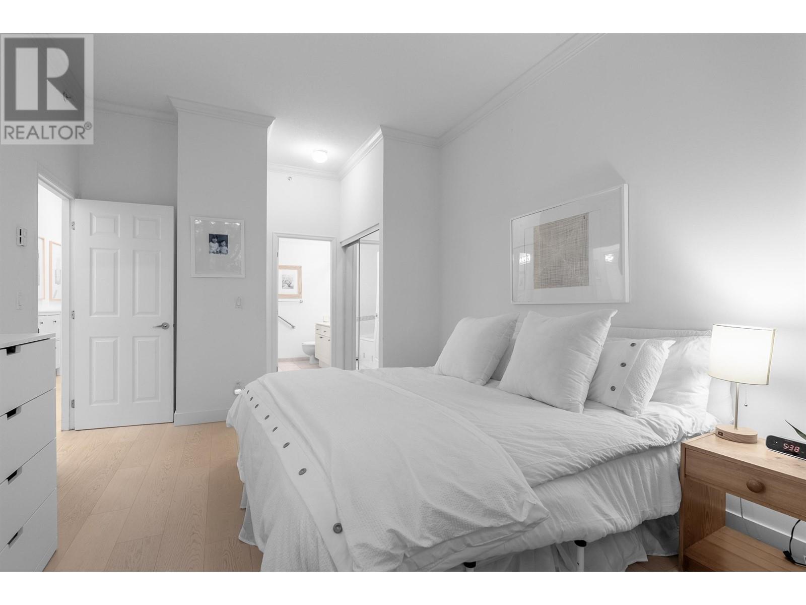 101 160 W Keith Road, North Vancouver, British Columbia  V7M 3M2 - Photo 13 - R2974978