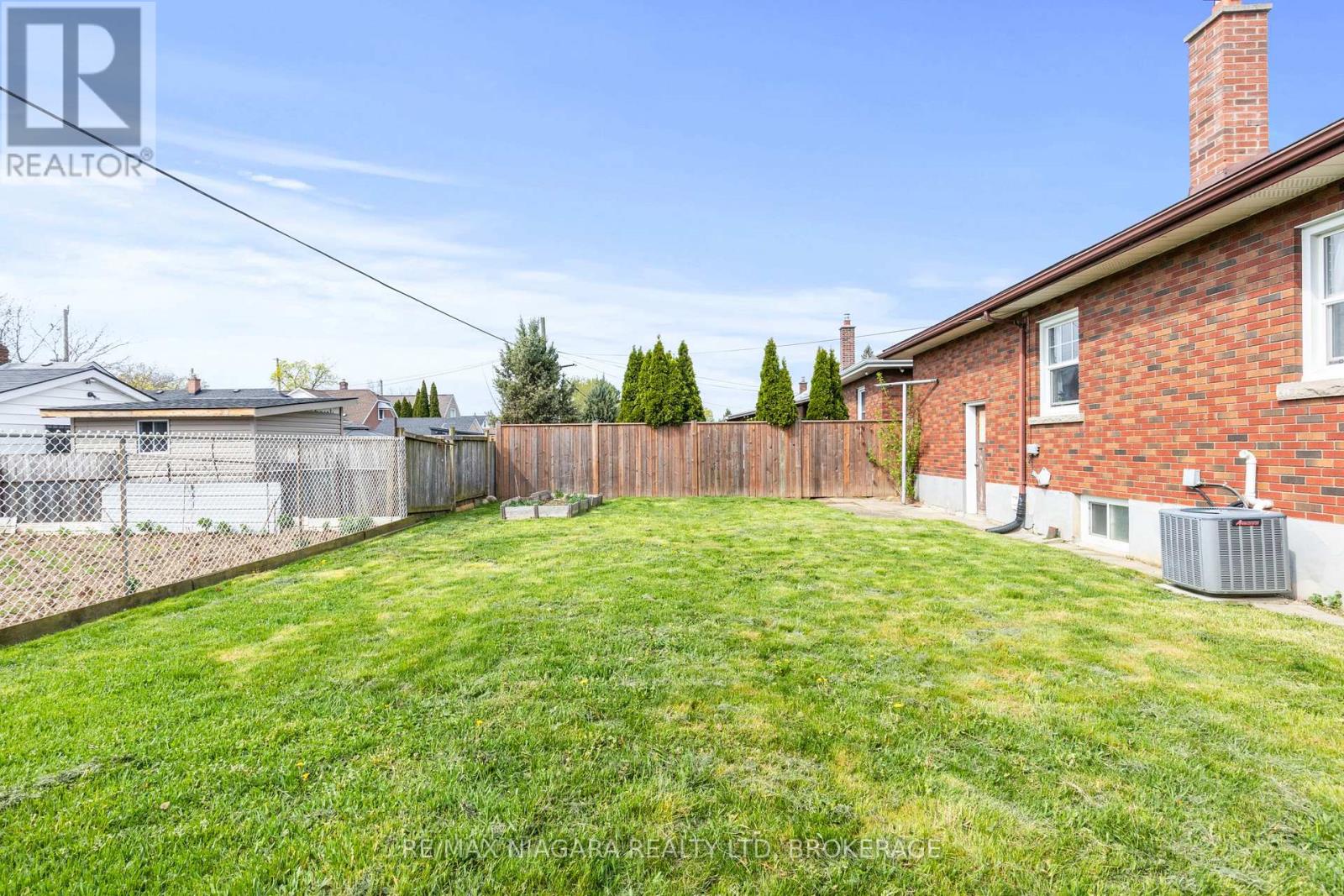 18 Chalmers Street, St. Catharines (Facer), Ontario  L2N 5C8 - Photo 29 - X12129651
