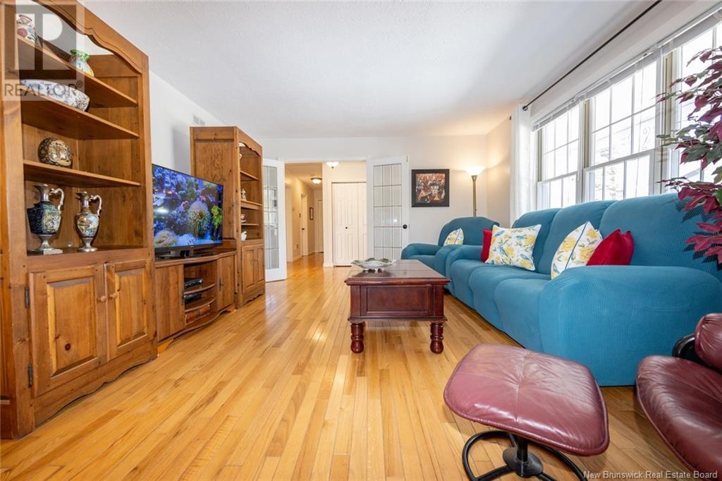 Property at 65 Gravenstein Street image 5