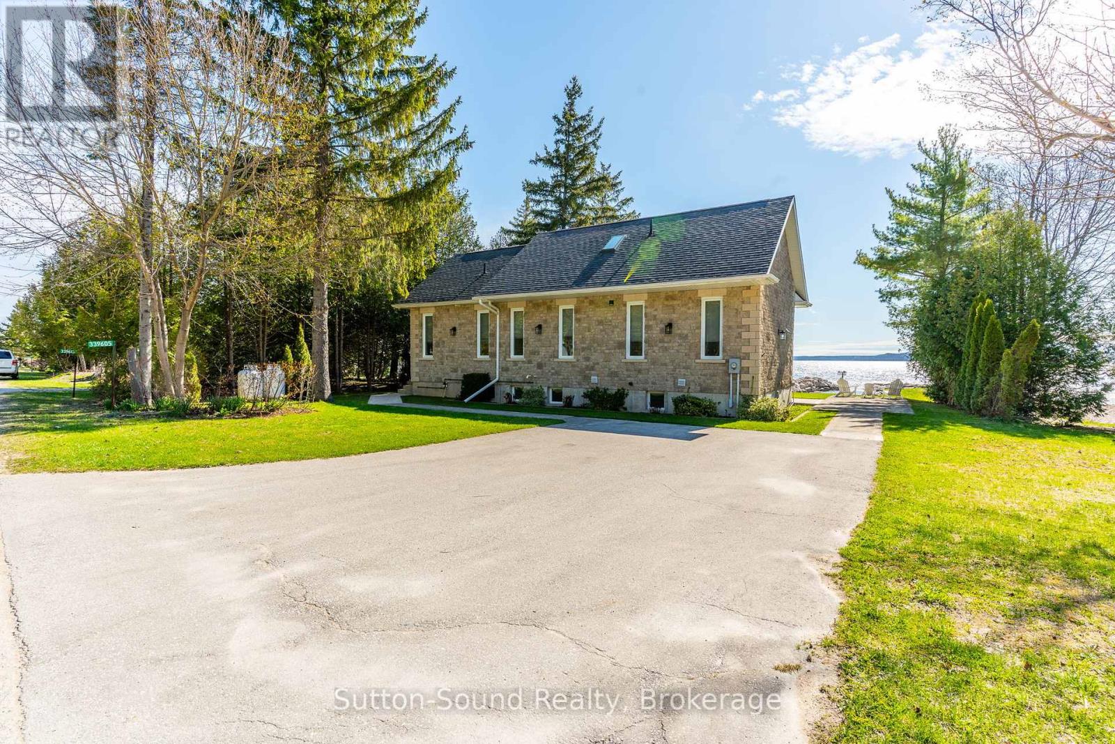 339605 PRESQU'ILE ROAD, Georgian Bluffs, Ontario