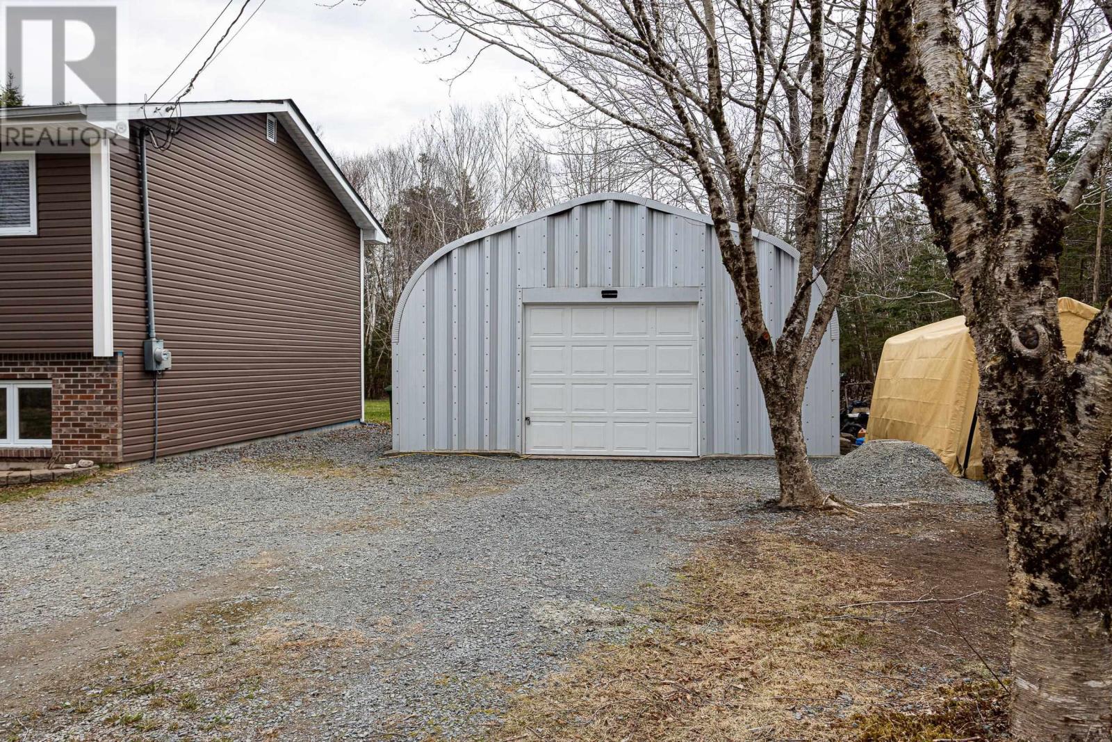 Property at 94 Terry Court image 3