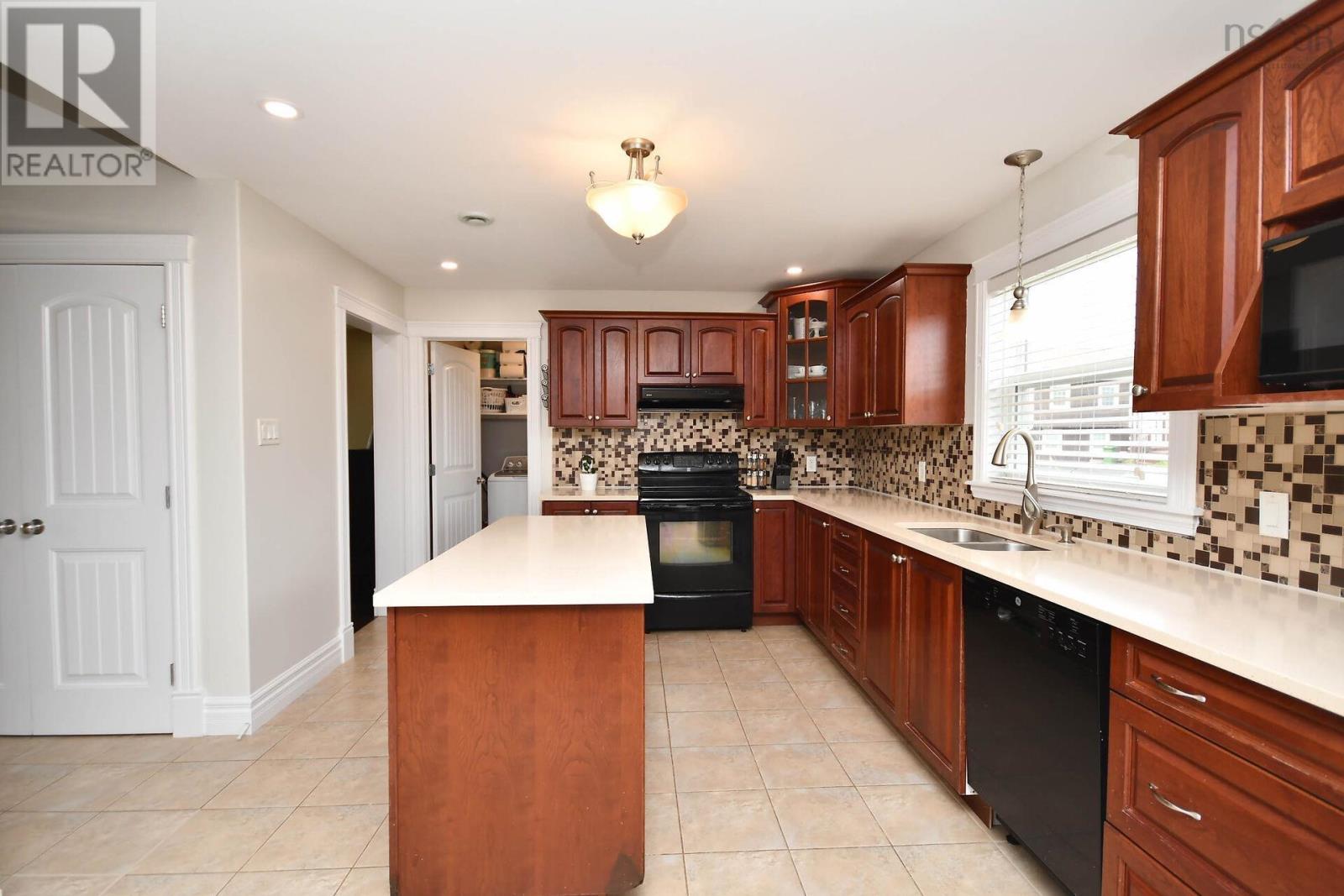 181 Southbrook Crescent, Eastern Passage, Nova Scotia  B3G 0B8 - Photo 4 - 202509912