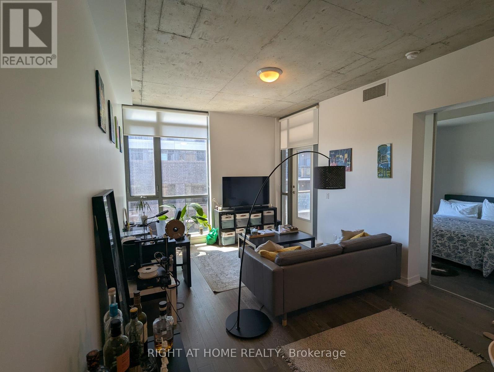 515 - 8 Gladstone Avenue, Toronto, Ontario  M6J 3K6 - Photo 7 - C12129634