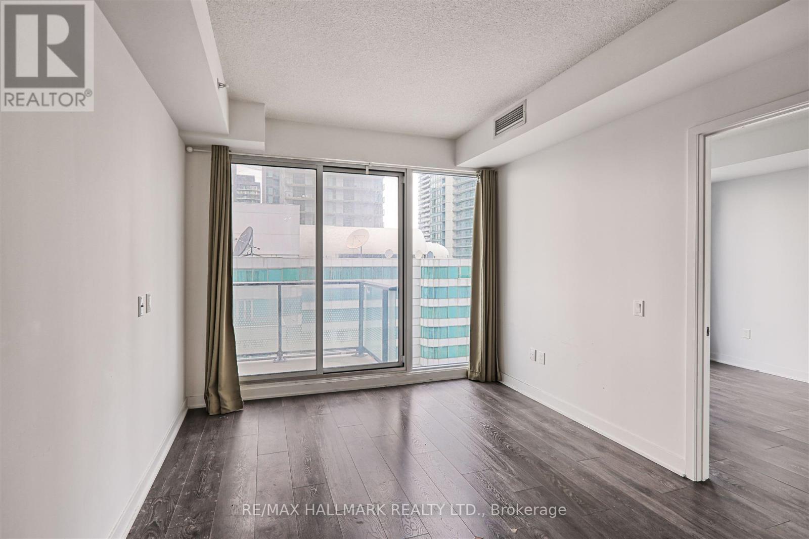 2507 - 125 Blue Jays Way, Toronto, Ontario  M5V 0L7 - Photo 15 - C12129635