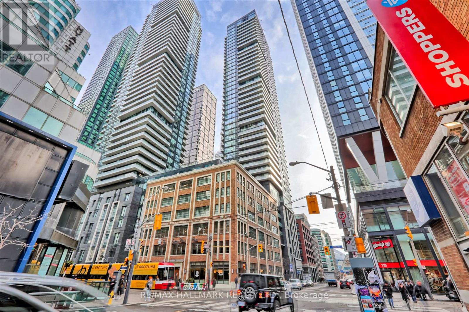 2507 - 125 Blue Jays Way, Toronto, Ontario  M5V 0L7 - Photo 2 - C12129635