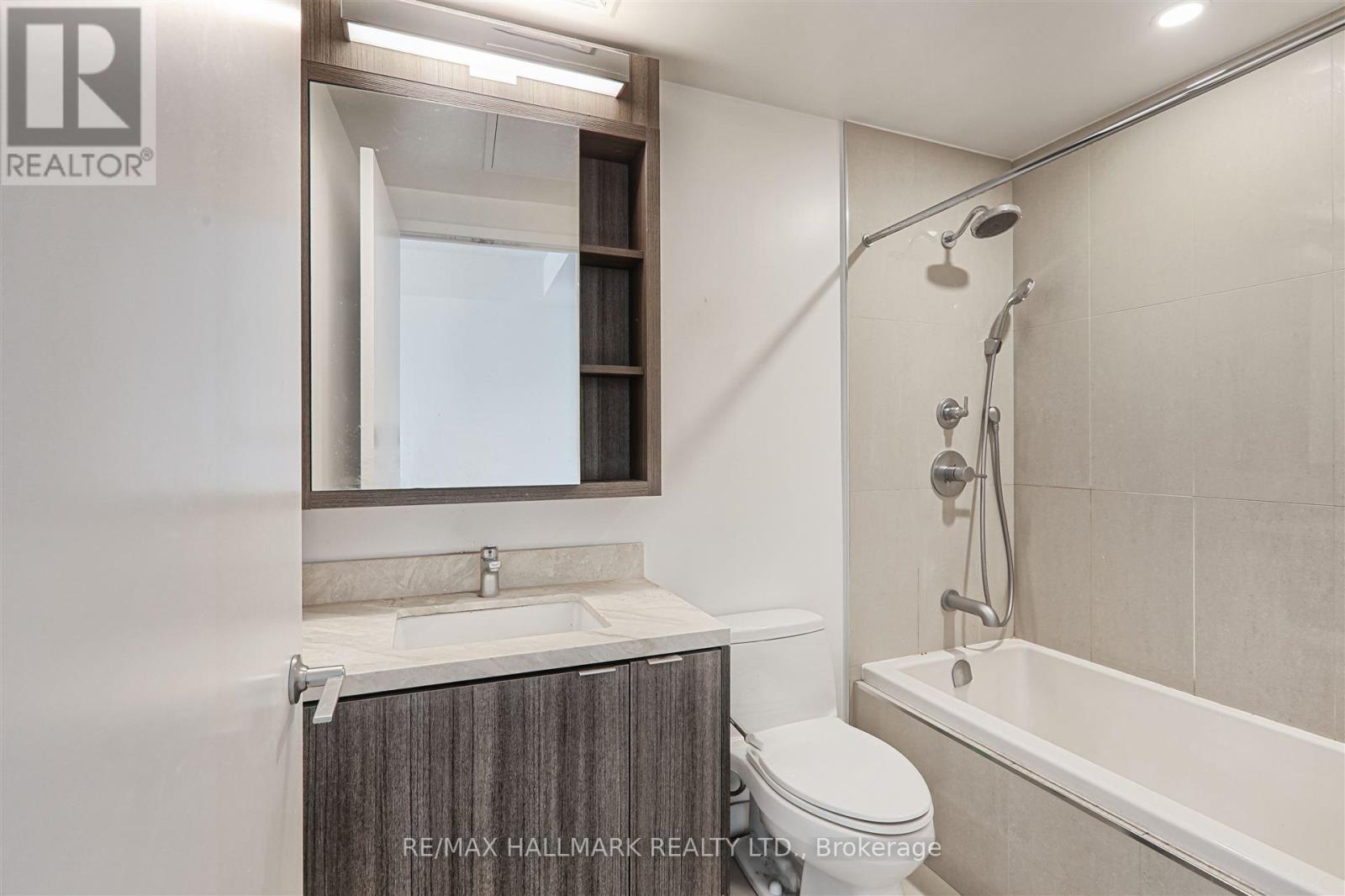 2507 - 125 Blue Jays Way, Toronto, Ontario  M5V 0L7 - Photo 24 - C12129635