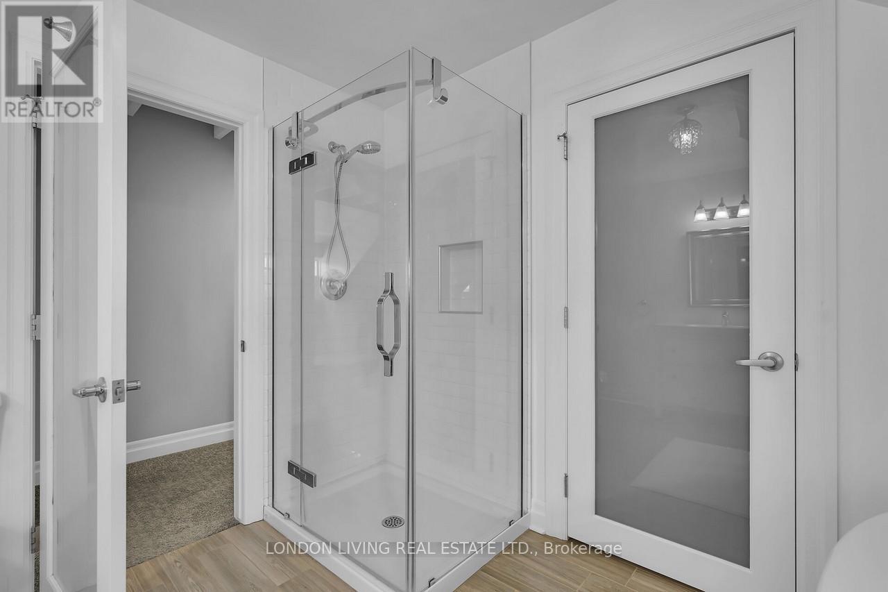 236 Ridout Street S, London South, Ontario  N6C 3Y4 - Photo 27 - X12014553