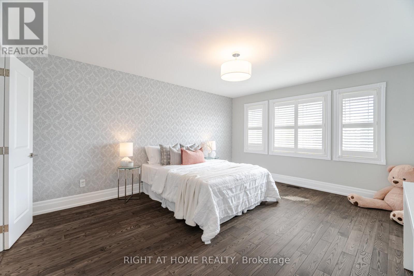 110 Green Manor Crescent, Vaughan, Ontario  L4L 9R7 - Photo 31 - N12129626