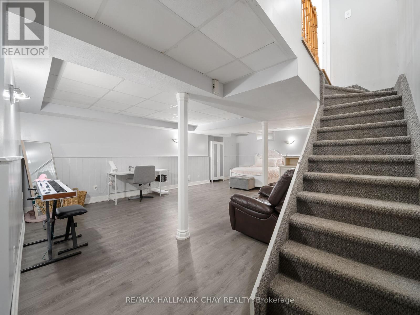 51 Shakespeare Crescent, Barrie, Ontario  L4N 6C1 - Photo 38 - S12129650