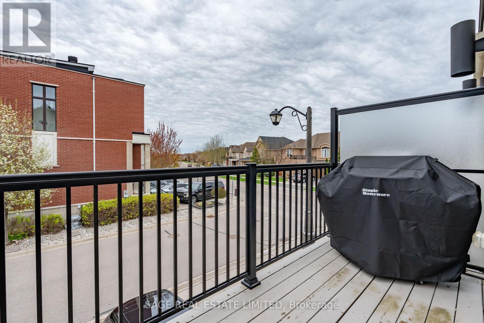 222 Vellwood Common, Oakville, Ontario  L6L 0E8 - Photo 24 - W12128806