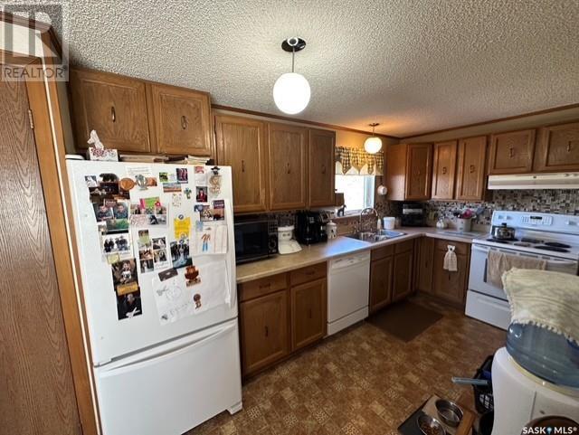 412 & 420 Washington Avenue, Stonehenge Rm No. 73, Saskatchewan  S0H 0Y0 - Photo 7 - SK004921