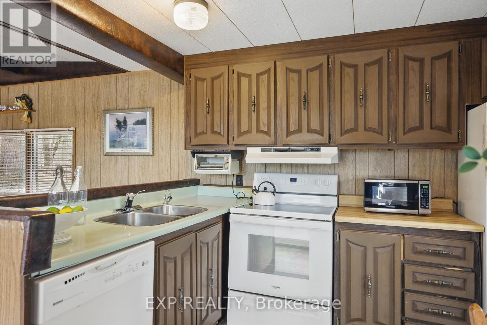 5b Southwell Drive, Seguin, Ontario  P2A 2W8 - Photo 36 - X12129645