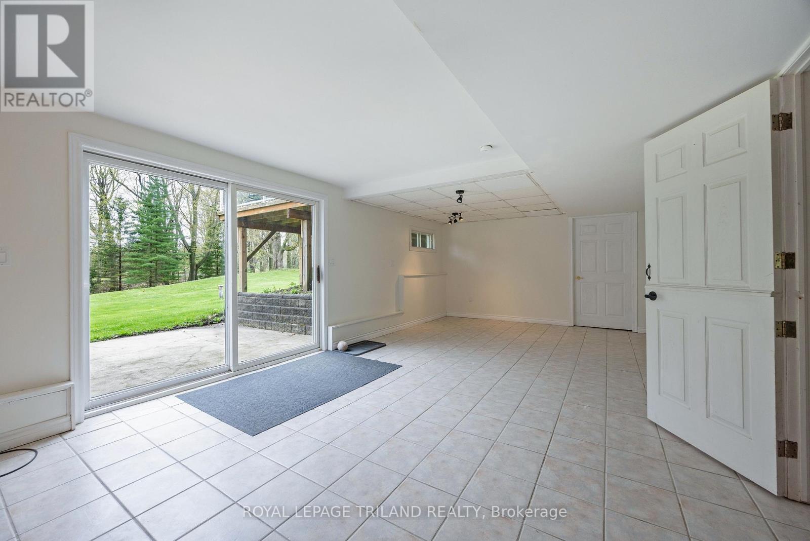 37412 Lake Line, Southwold, Ontario  N5L 1J1 - Photo 34 - X12129732
