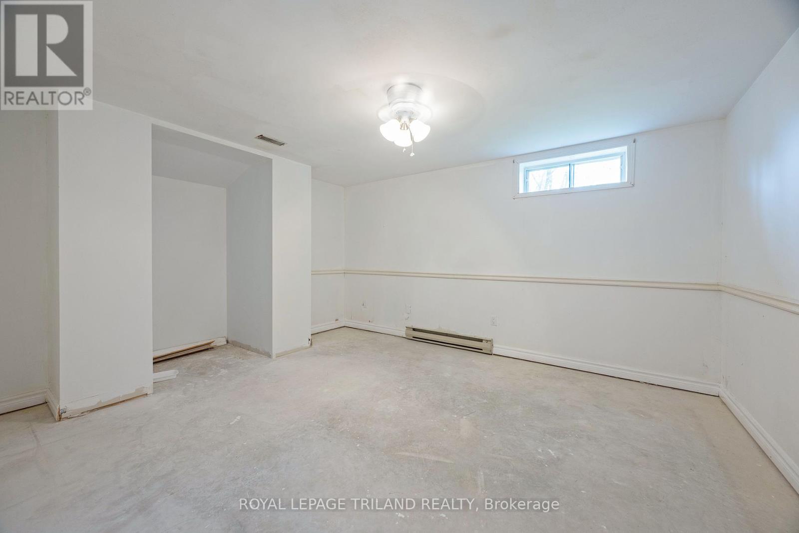 37412 Lake Line, Southwold, Ontario  N5L 1J1 - Photo 35 - X12129732