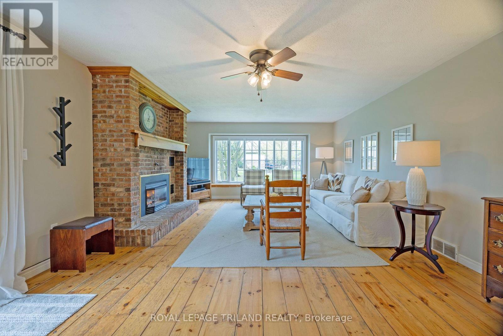 37412 Lake Line, Southwold, Ontario  N5L 1J1 - Photo 4 - X12129732