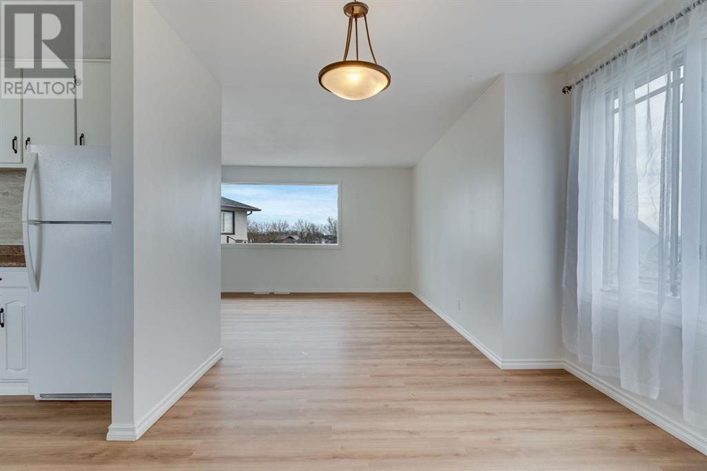 Property at 828 Hammond Street image 4