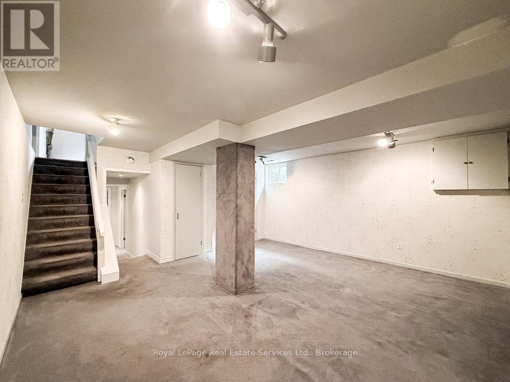 2086 Thornlea Drive, Oakville (Br Bronte), Ontario  L6L 1K6 - Photo 26 - W12129721