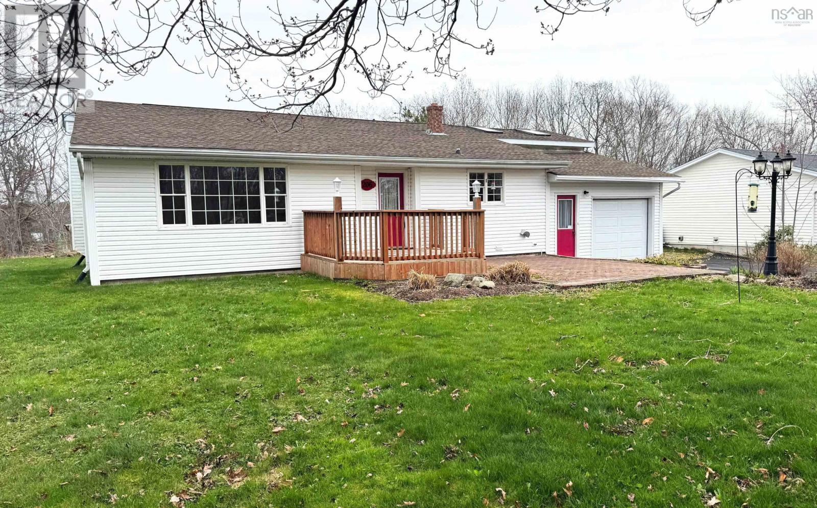 Property at 206 Lakeview Road image 1