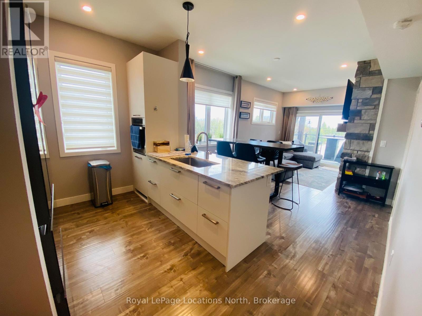207 - 11 Beausoleil Lane, Blue Mountains, Ontario  L9Y 0Y5 - Photo 18 - X12129730