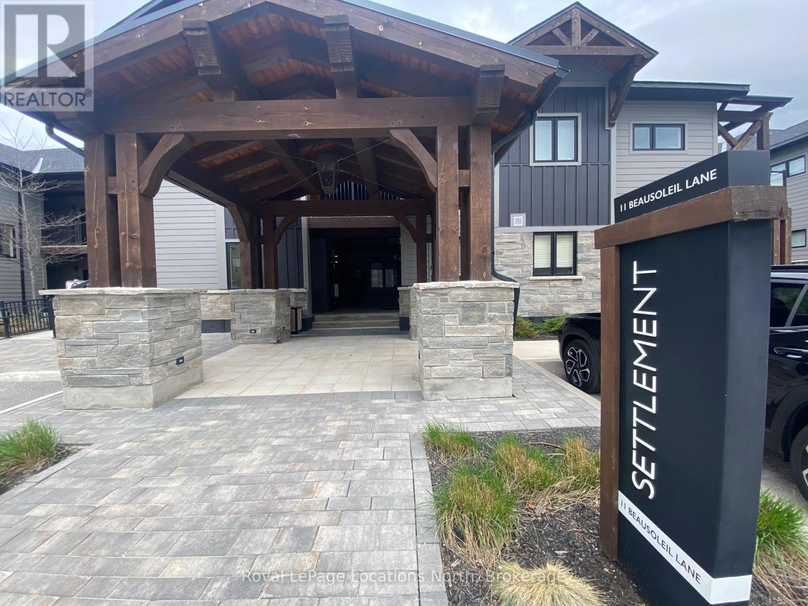 207 - 11 Beausoleil Lane, Blue Mountains, Ontario  L9Y 0Y5 - Photo 4 - X12129730