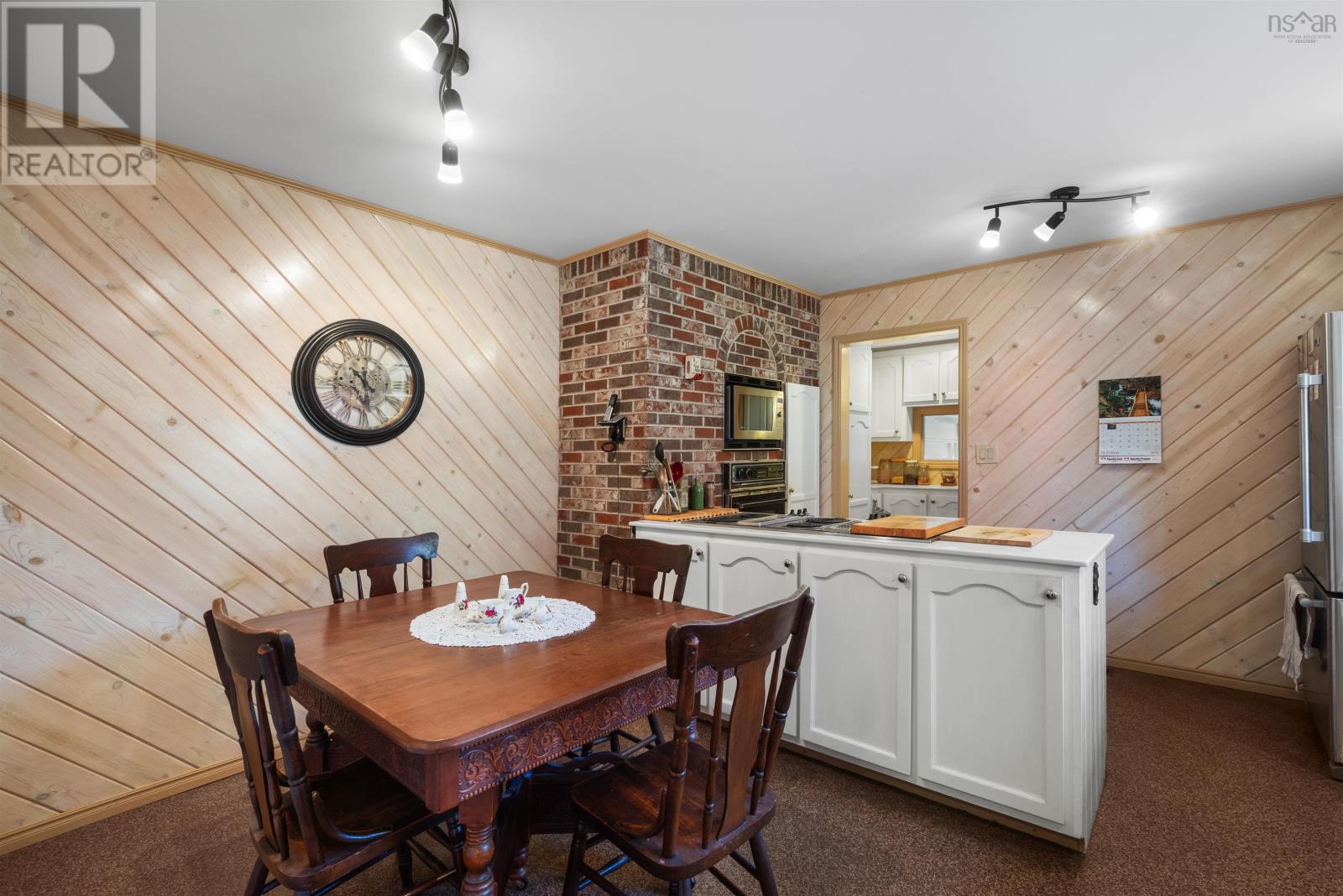 Property at 206 Lakeview Road image 5