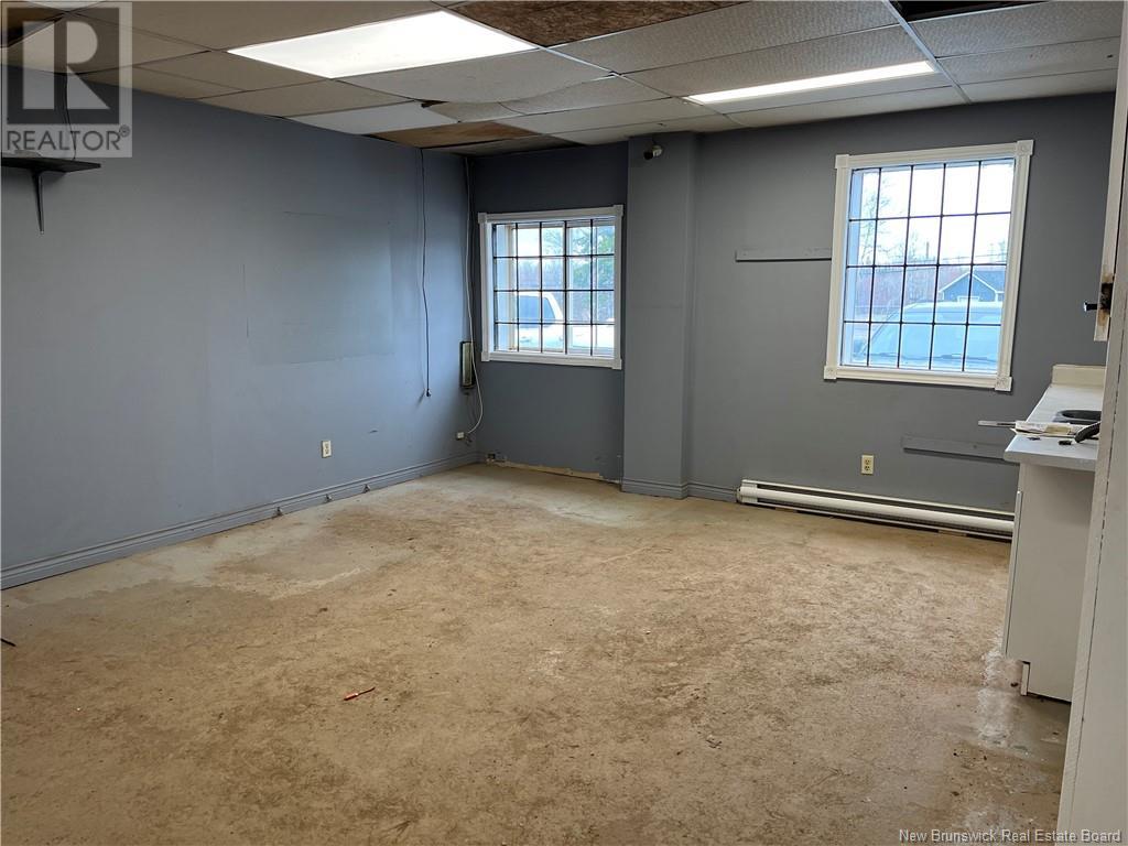 815 Gorge Road, Moncton, New Brunswick  E1G 3H6 - Photo 9 - NB117694