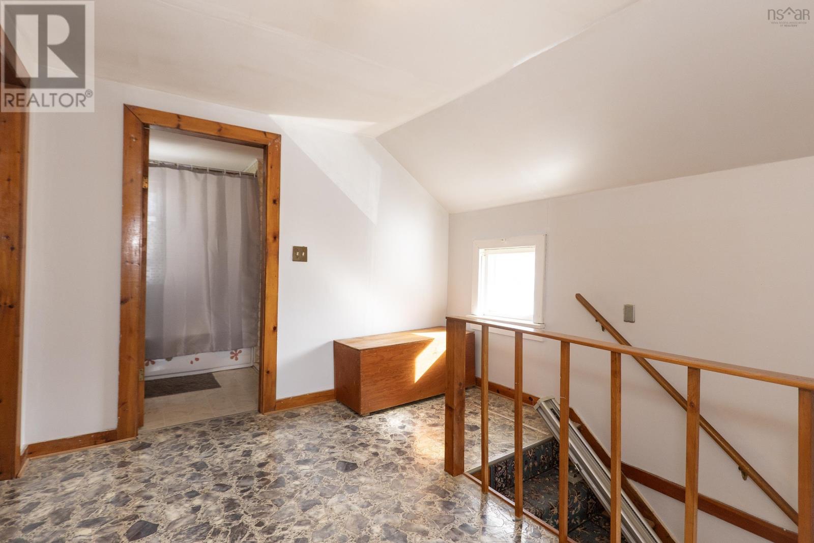 90 Mcfarlane Street, Springhill, Nova Scotia  B0M 1X0 - Photo 26 - 202503247