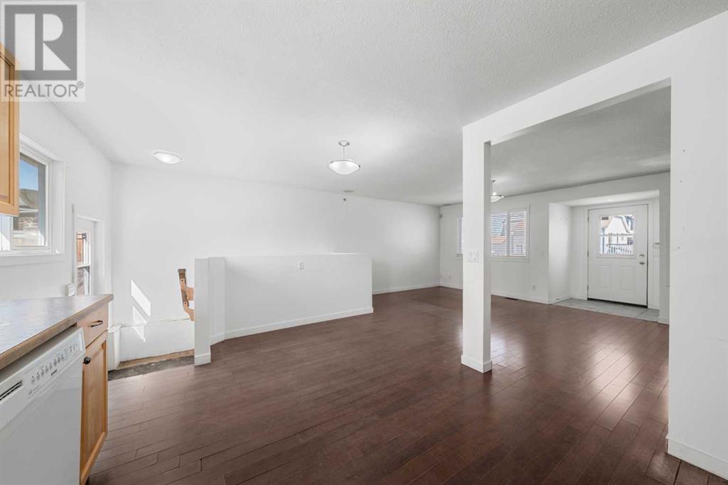 8319 44 Avenue Nw, Calgary, Alberta  T3B 1Y1 - Photo 19 - A2216792