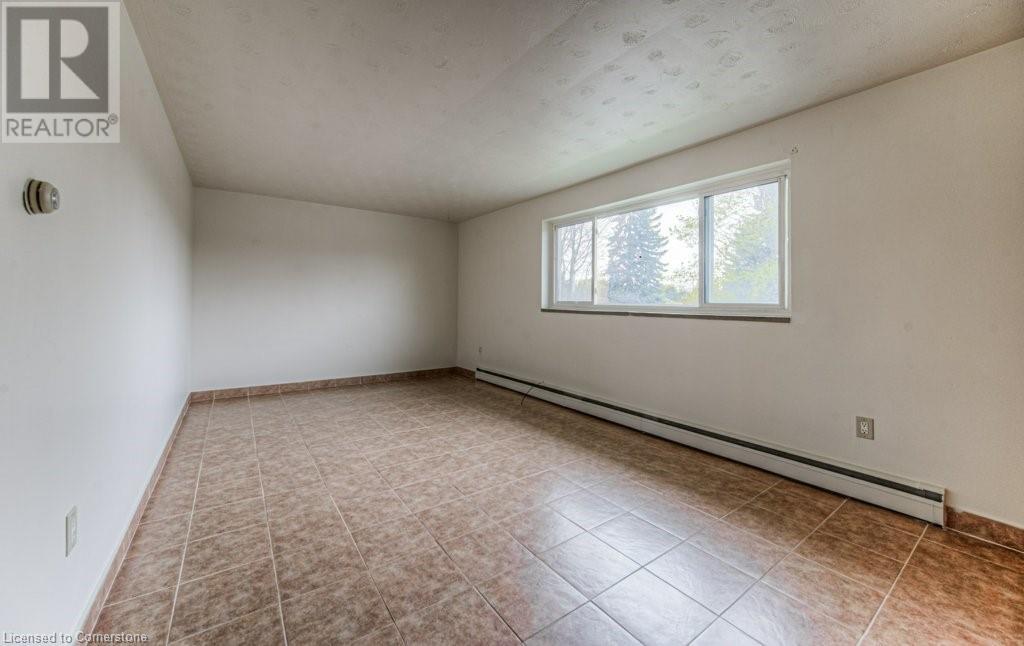 24 Cait Avenue, Kitchener, Ontario  N2C 1G4 - Photo 6 - 40719549