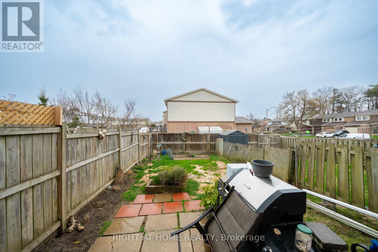 74 Burns Circle, Barrie, Ontario  L4N 5J8 - Photo 17 - S12125520