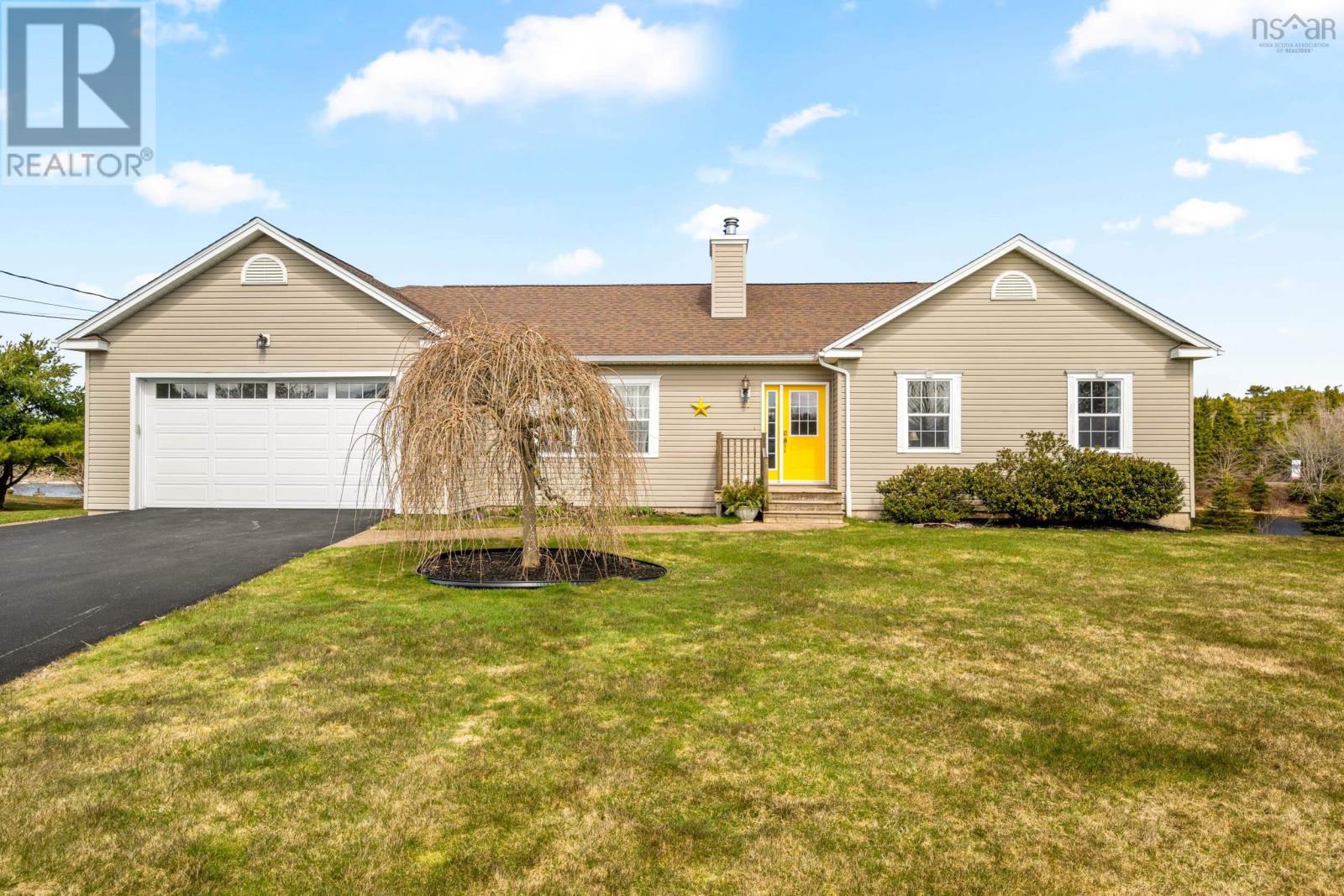 Property at 21 Meadowview Drive image 2