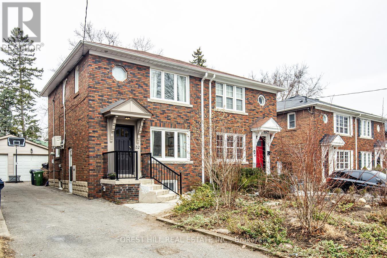 32 RANDOLPH ROAD, Toronto, Ontario