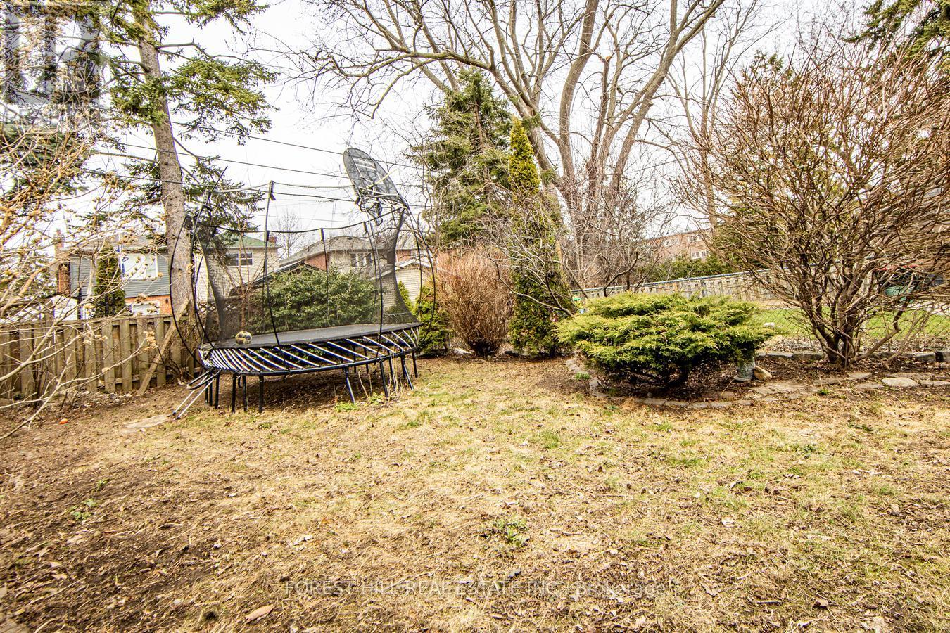 32 Randolph Road, Toronto, Ontario  M4G 3R7 - Photo 37 - C12129665