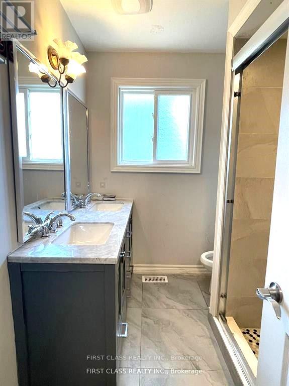 Upper - 24 Greenyards Drive, Toronto, Ontario  M2M 2R6 - Photo 10 - C12129709