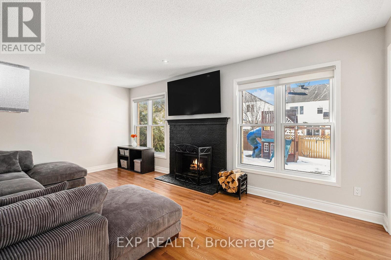 135 Lanigan Crescent, Ottawa, Ontario  K2S 1G9 - Photo 12 - X12116987