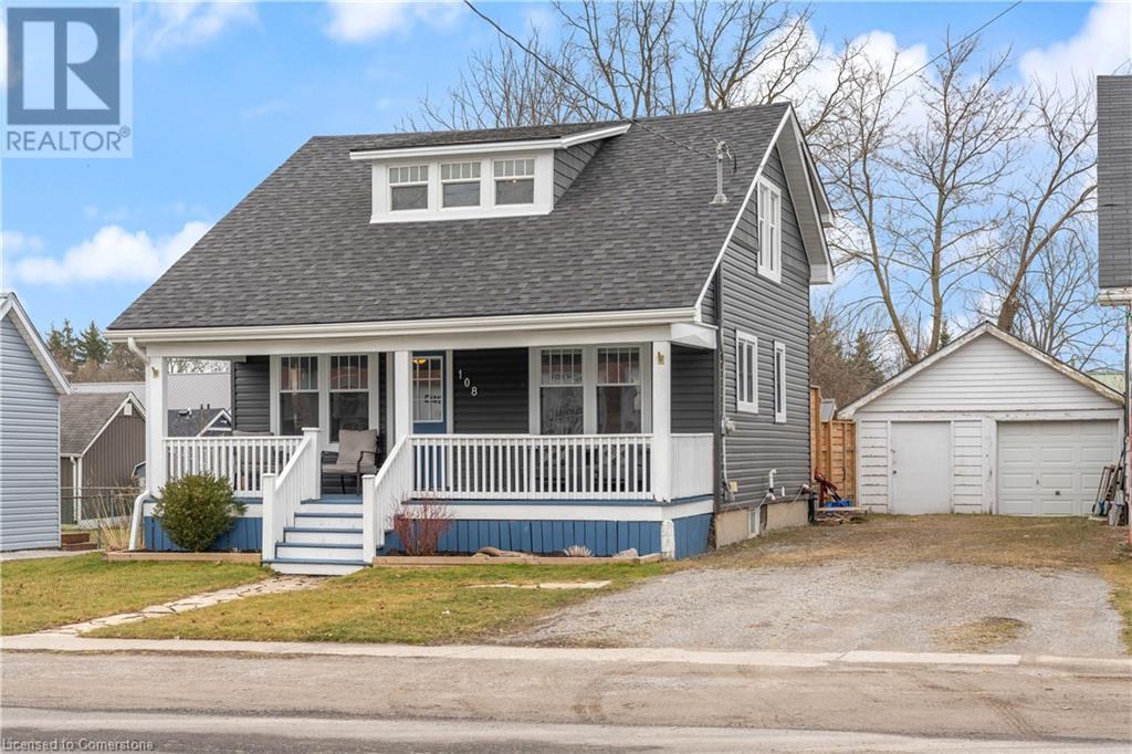 Property at 108 NELSON Street E image 2