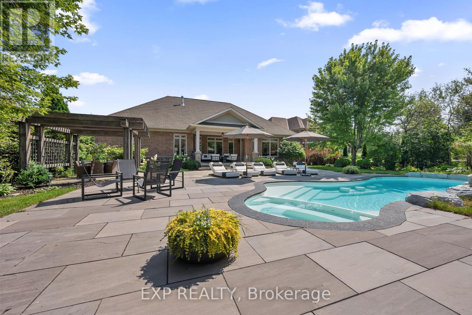 53 COUNTRY CLUB CRESCENT, uxbridge, Ontario