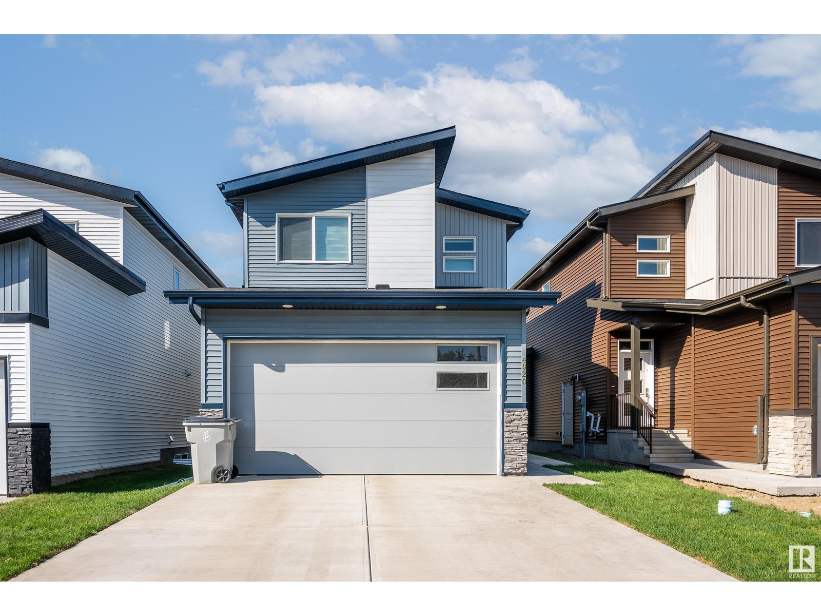 Property at 4920 49 AV image 1