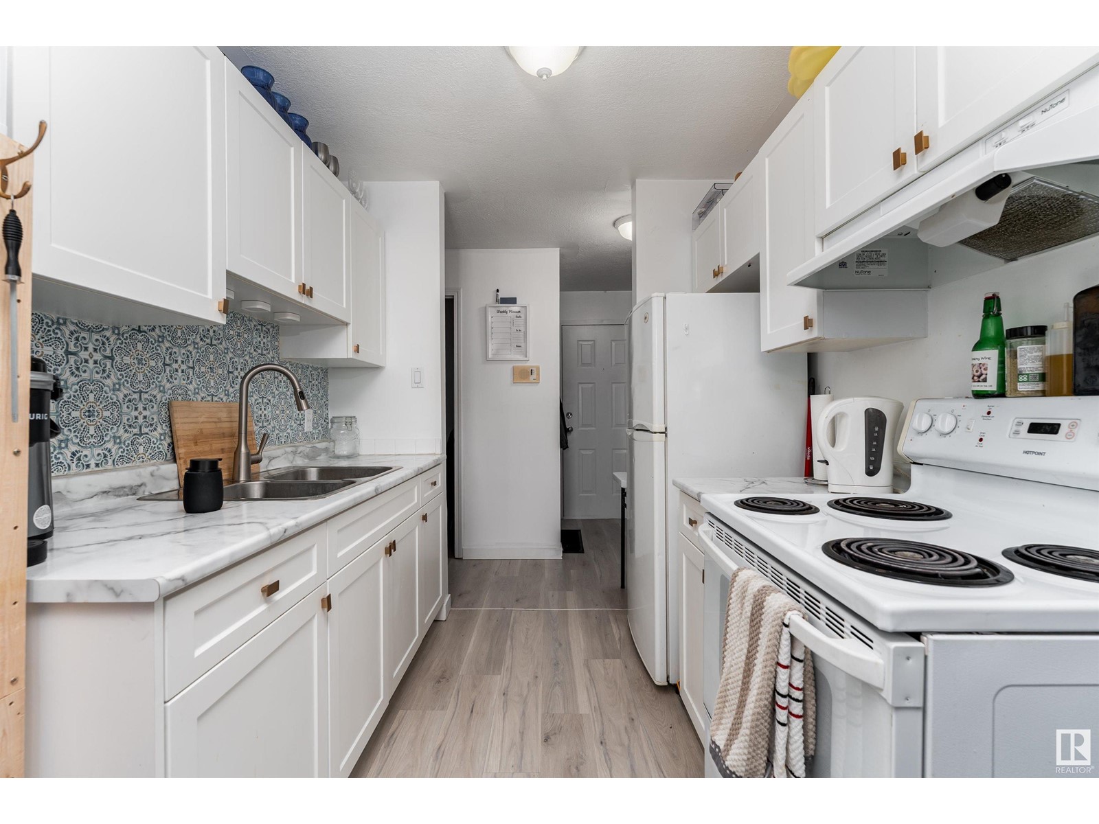 Property at #203 8930 149 ST NW image 2