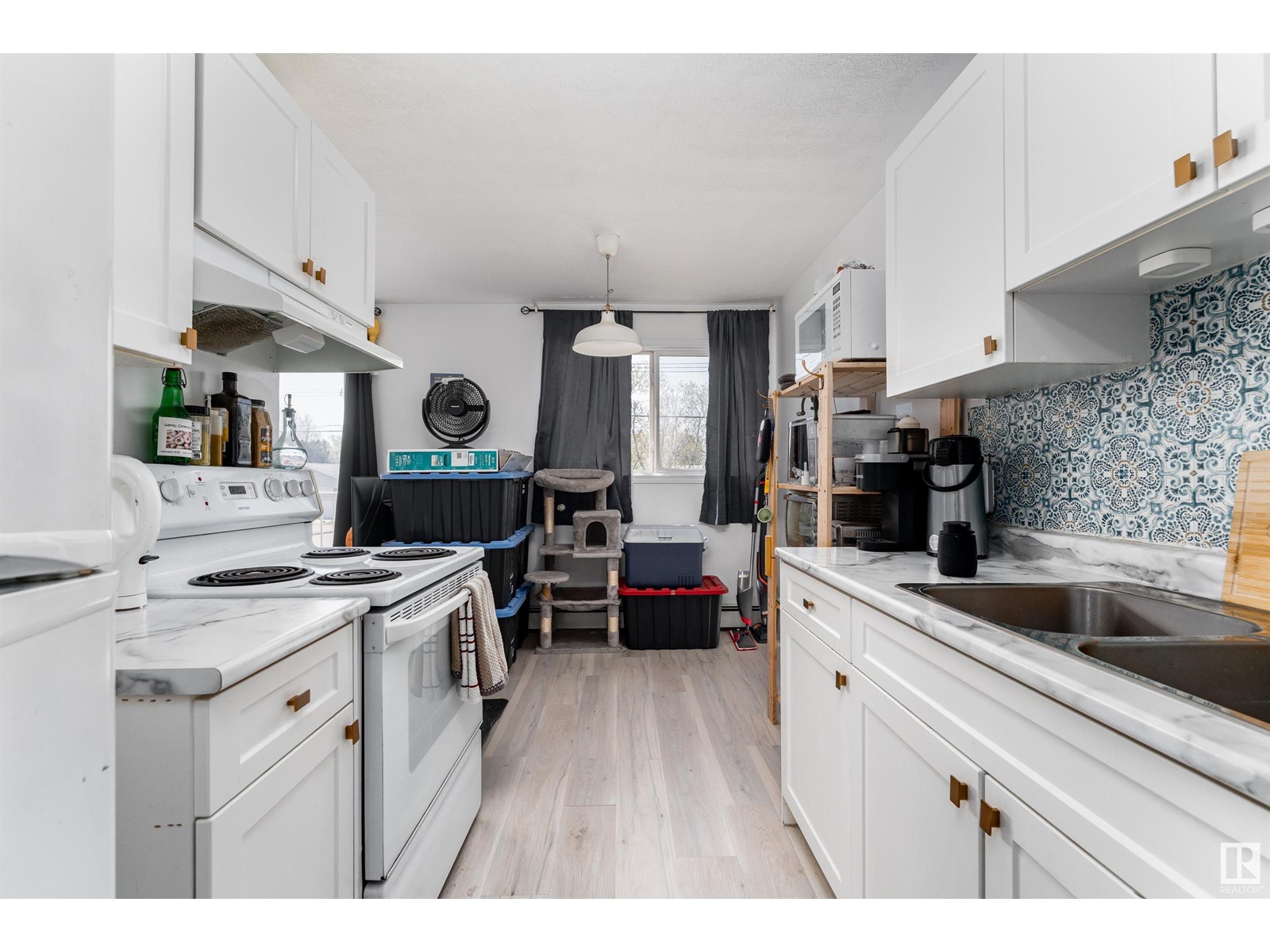 Property at #203 8930 149 ST NW image 4