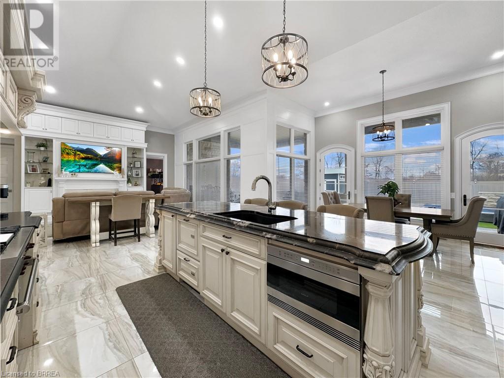 Property at 18 HARPER Boulevard image 4