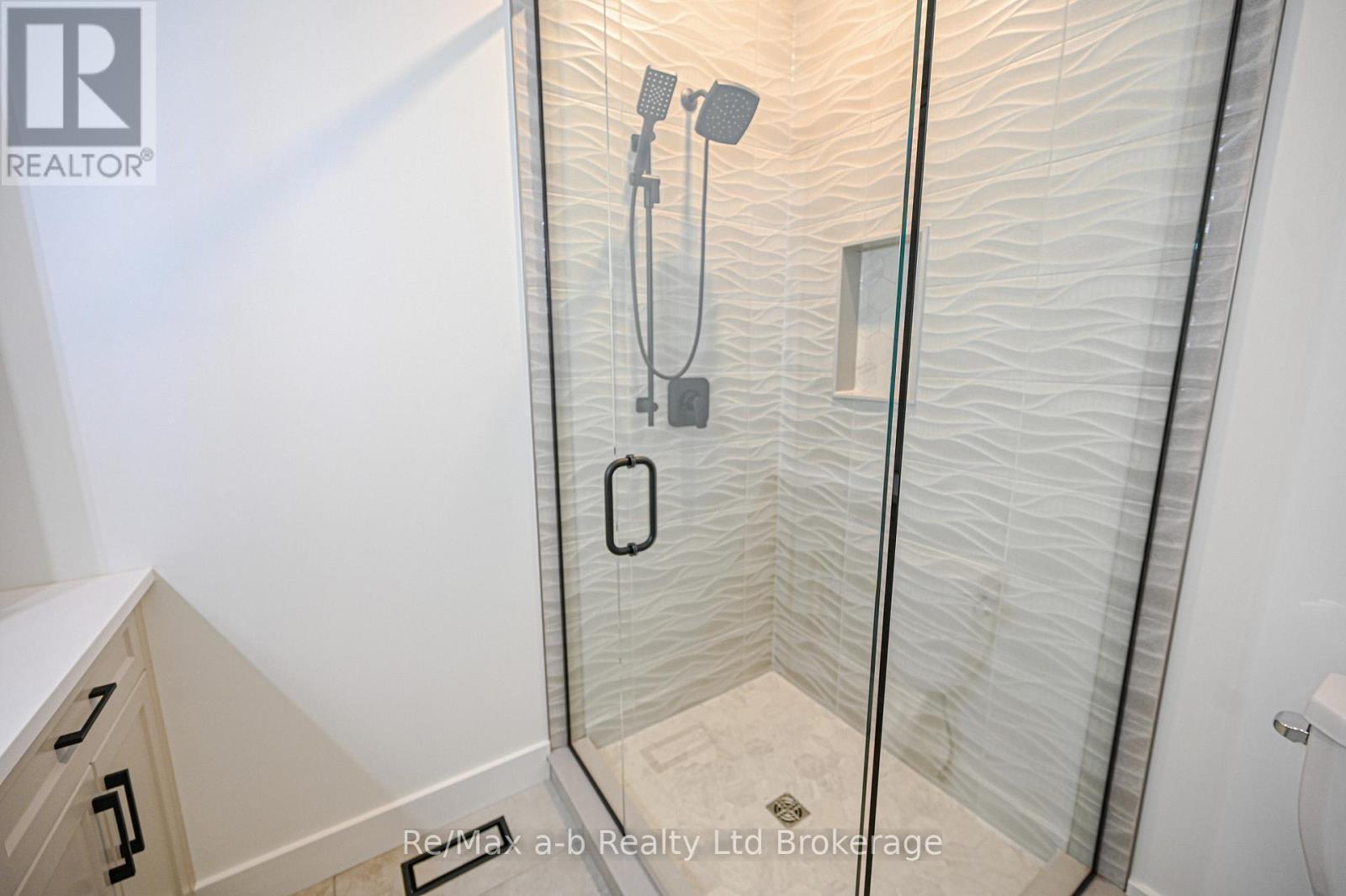 54 Herb Street, Norwich, Ontario  N0J 1P0 - Photo 32 - X12075006